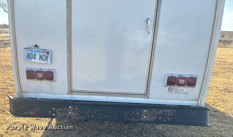 image for item DX3832 1995 Ford Econoline E350 shuttle bus