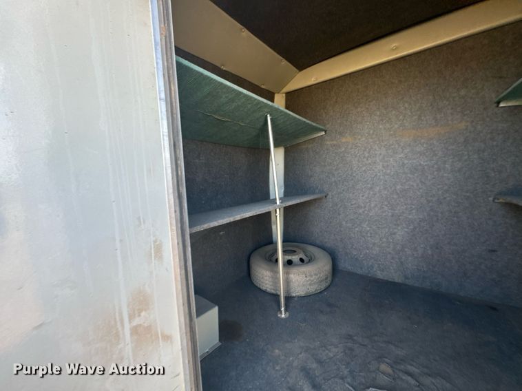 image for item DX3832 1995 Ford Econoline E350 shuttle bus