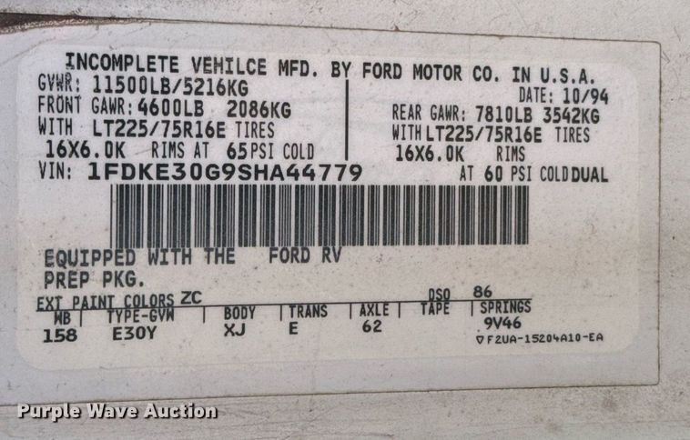 image for item DX3832 1995 Ford Econoline E350 shuttle bus