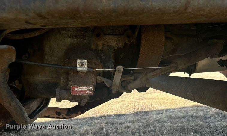 image for item DX3833 1970 Ford C700 grain truck