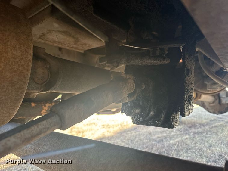 image for item DX3833 1970 Ford C700 grain truck