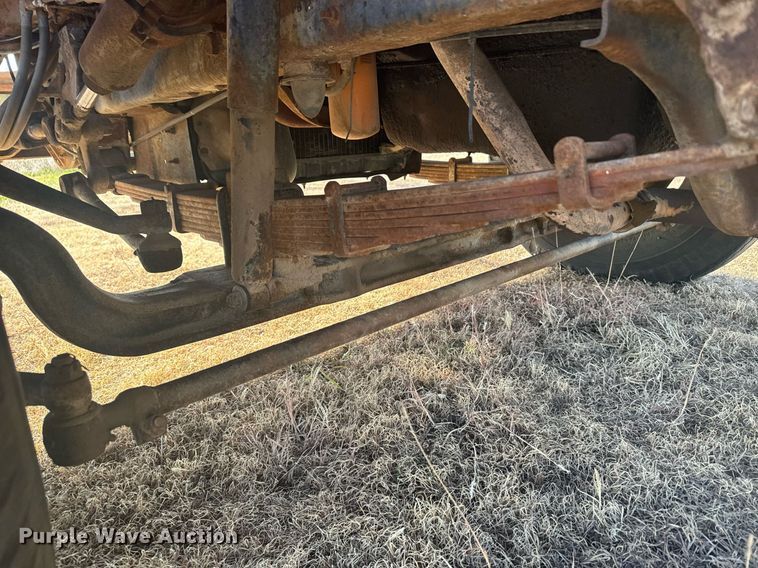 image for item DX3833 1970 Ford C700 grain truck