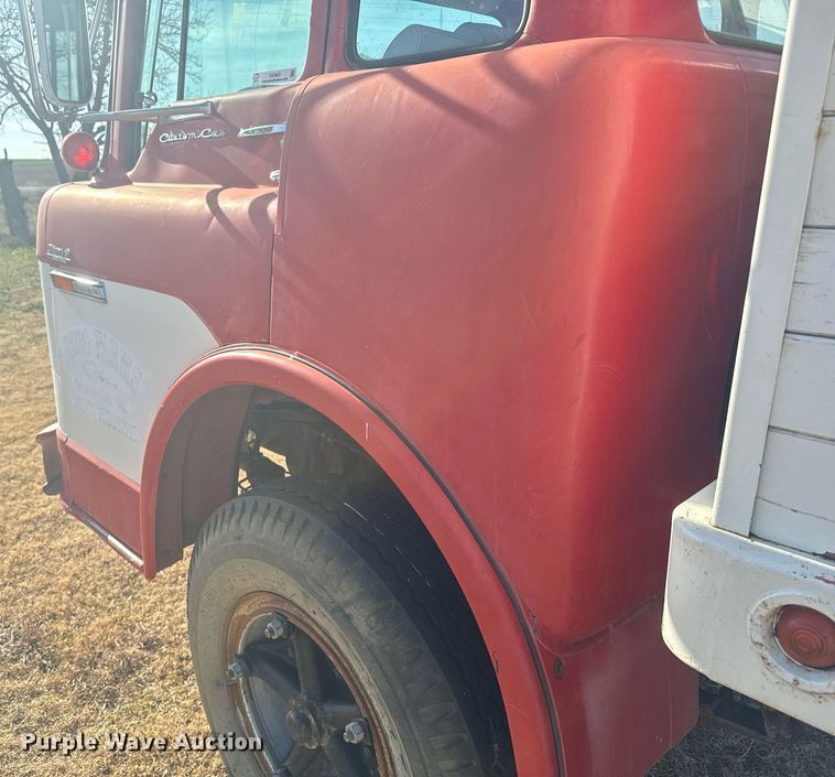 image for item DX3833 1970 Ford C700 grain truck