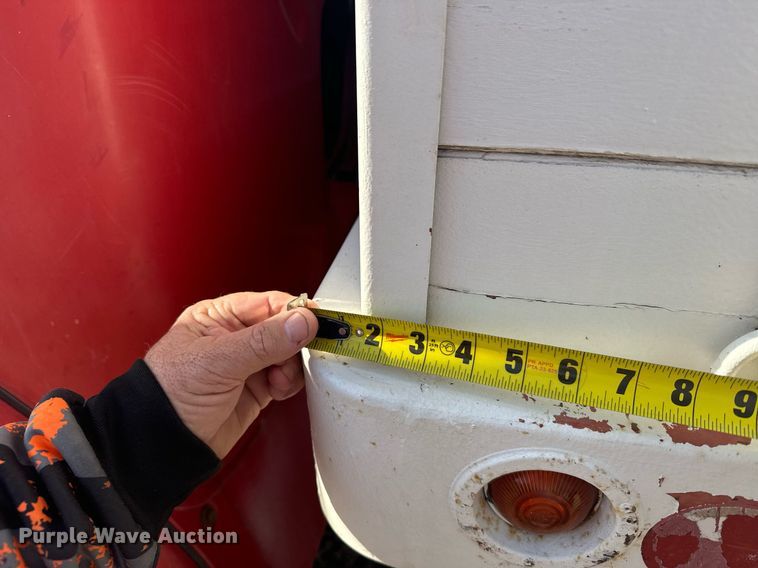 image for item DX3833 1970 Ford C700 grain truck