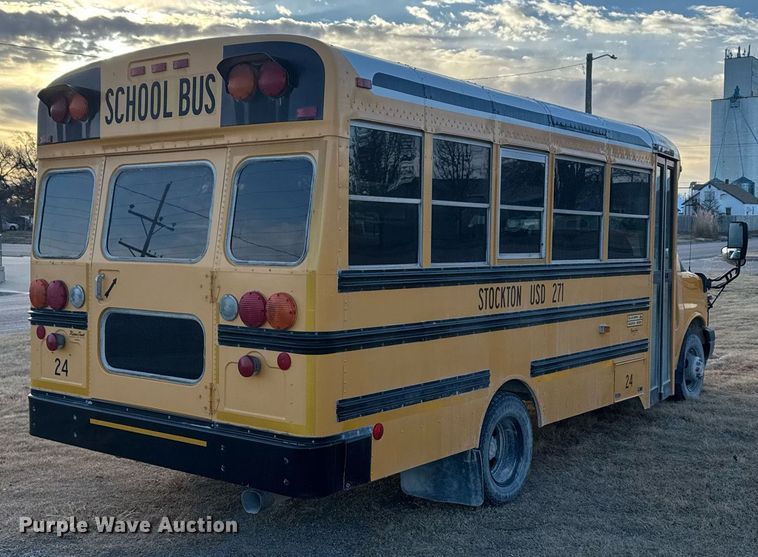 image for item DX3837 2008 Chevrolet Express G3500 school bus