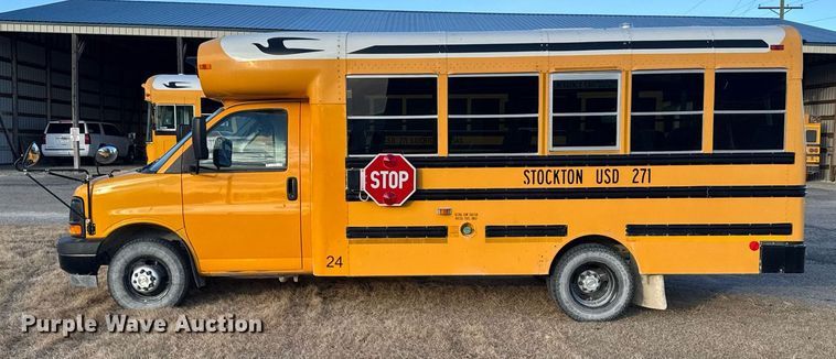 image for item DX3837 2008 Chevrolet Express G3500 school bus