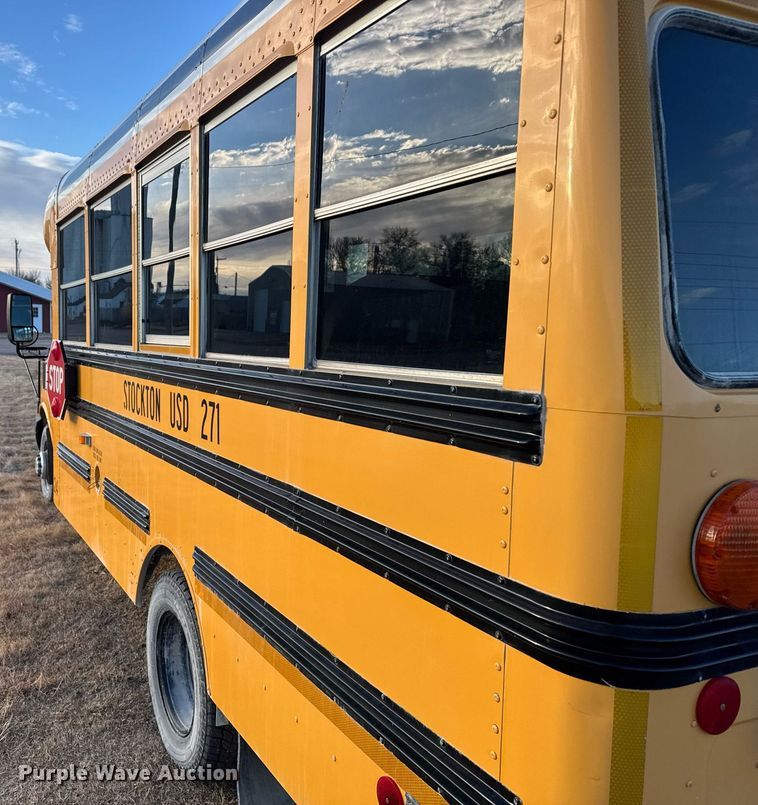 image for item DX3837 2008 Chevrolet Express G3500 school bus