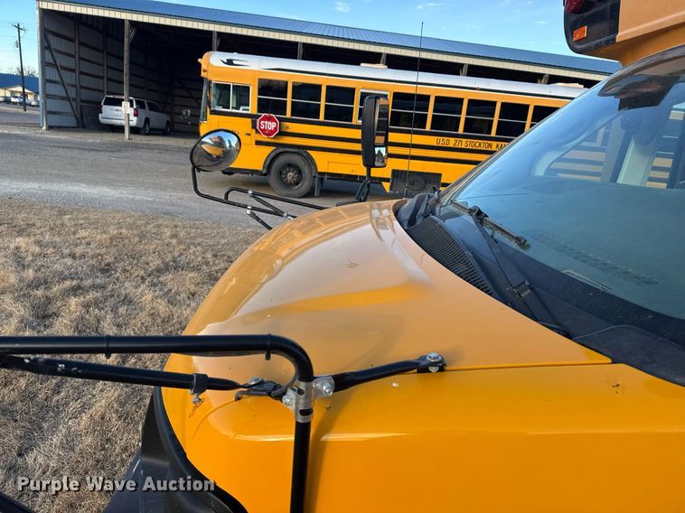 image for item DX3837 2008 Chevrolet Express G3500 school bus