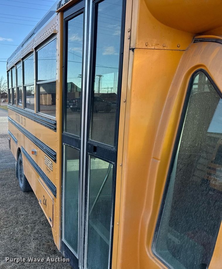 image for item DX3837 2008 Chevrolet Express G3500 school bus