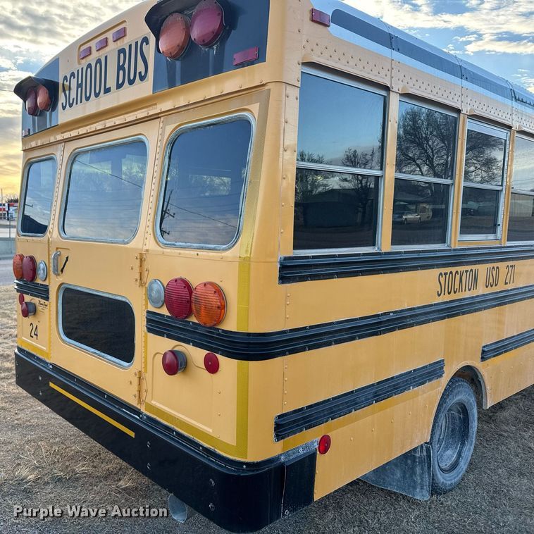 image for item DX3837 2008 Chevrolet Express G3500 school bus