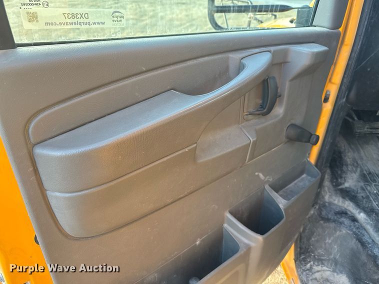 image for item DX3837 2008 Chevrolet Express G3500 school bus