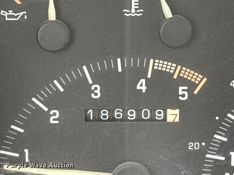 image for item DX3863 1992 Chevrolet C1500 pickup truck