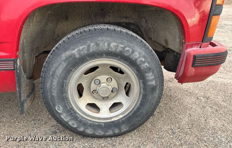 image for item DX3863 1992 Chevrolet C1500 pickup truck