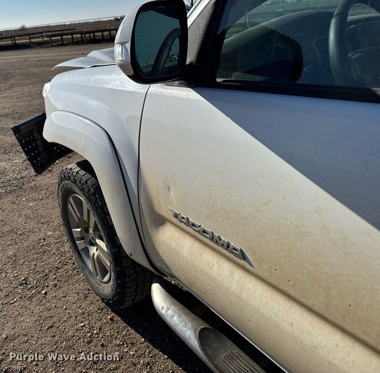 image for item DX3885 2012 Toyota Tacoma Double Cab pickup truck