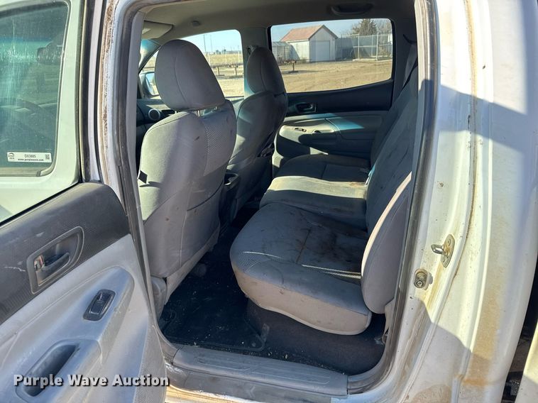 image for item DX3885 2012 Toyota Tacoma Double Cab pickup truck
