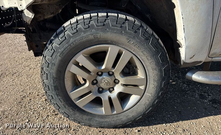 image for item DX3885 2012 Toyota Tacoma Double Cab pickup truck