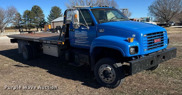 image for item DX3892 1999 GMC C6500 rollback truck