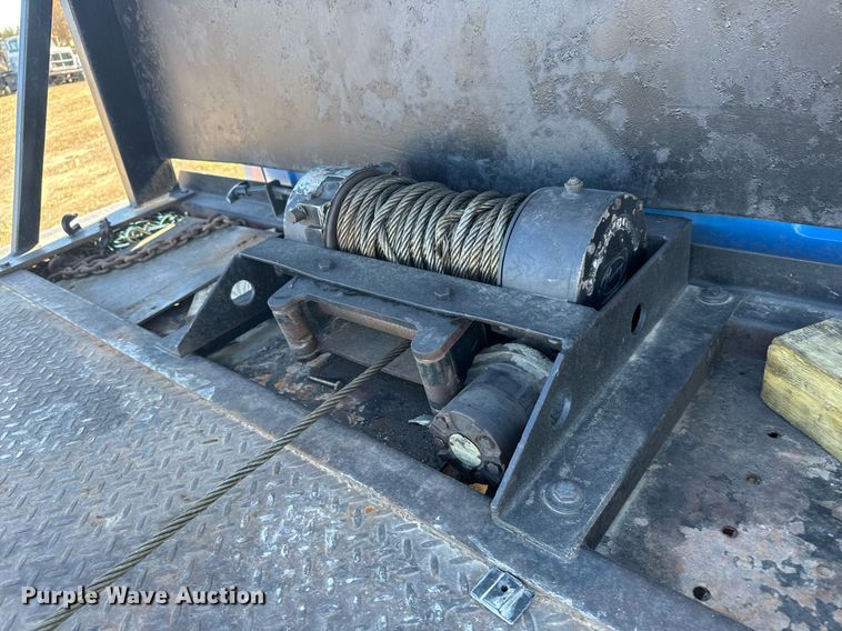 image for item DX3892 1999 GMC C6500 rollback truck