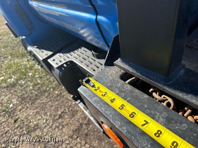 image for item DX3892 1999 GMC C6500 rollback truck