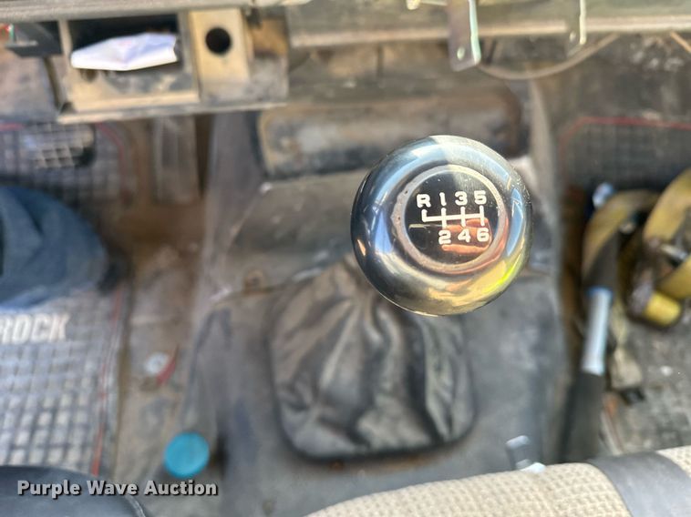 image for item DX3892 1999 GMC C6500 rollback truck