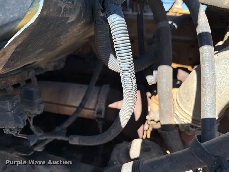 image for item DX3892 1999 GMC C6500 rollback truck