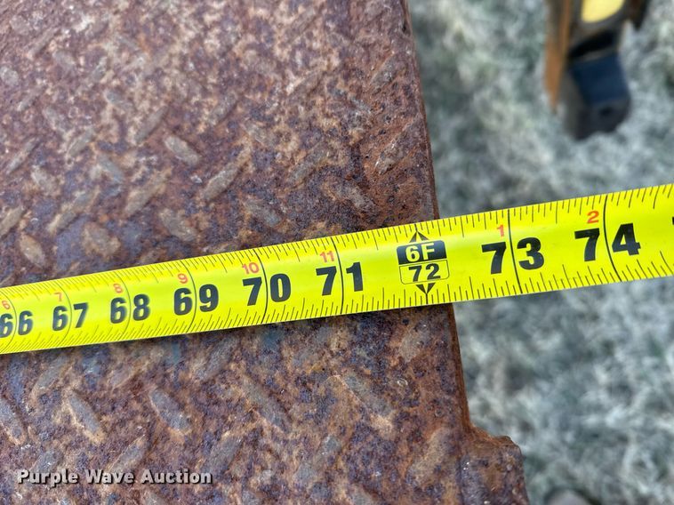 image for item DX3902 2000 Chevrolet C7500 refrigerated truck