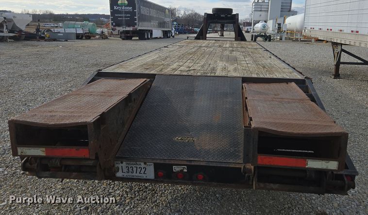 image for item EE7936 2009 Sure-Trac equipment trailer