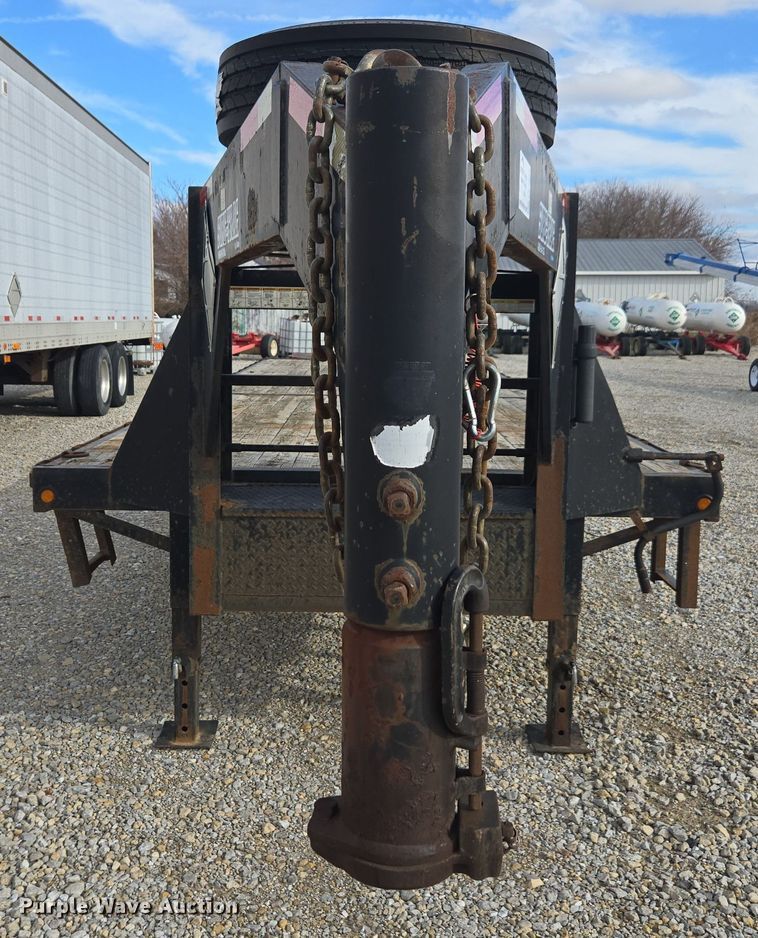 image for item EE7936 2009 Sure-Trac equipment trailer