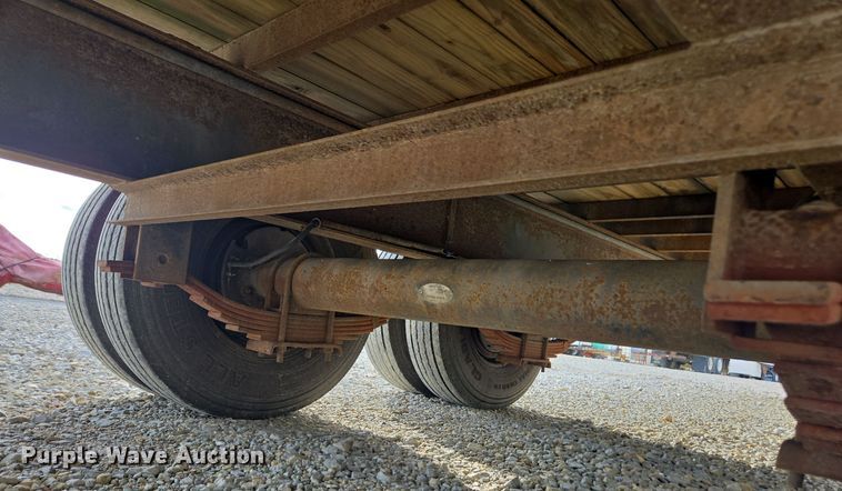 image for item EE7936 2009 Sure-Trac equipment trailer