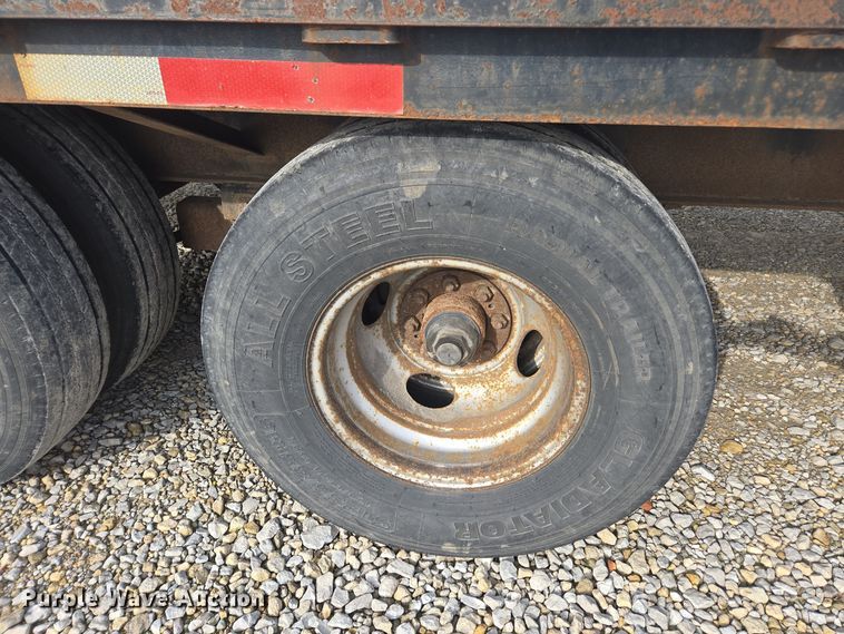 image for item EE7936 2009 Sure-Trac equipment trailer