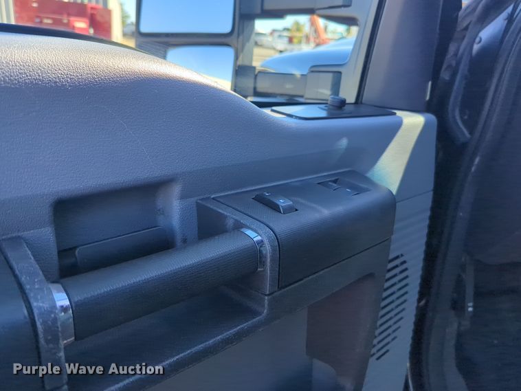 image for item EG2272 2012 Ford F450 Super Duty  box truck