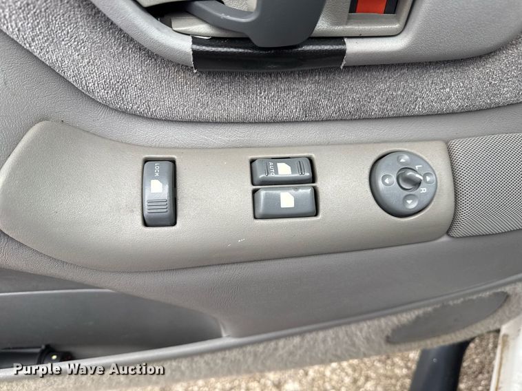 image for item EG2324 1998 Chevrolet K1500 Ext. Cab pickup truck