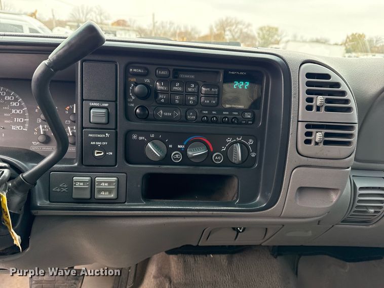 image for item EG2324 1998 Chevrolet K1500 Ext. Cab pickup truck