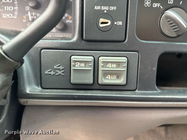 image for item EG2324 1998 Chevrolet K1500 Ext. Cab pickup truck