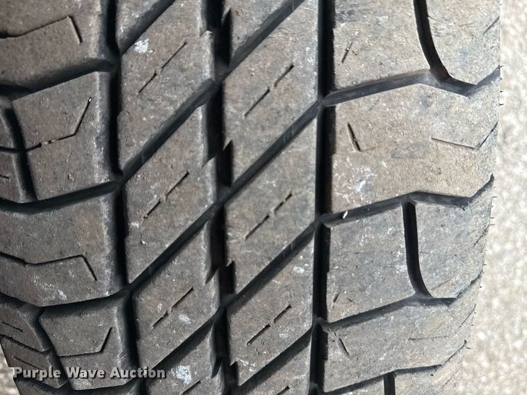 image for item EG2324 1998 Chevrolet K1500 Ext. Cab pickup truck