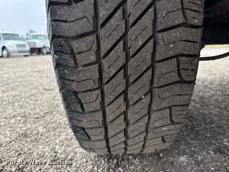 image for item EG2324 1998 Chevrolet K1500 Ext. Cab pickup truck