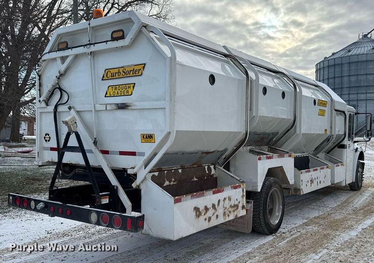 image for item EG7037 2011 Freightliner Buisness Class M2 refuse truck