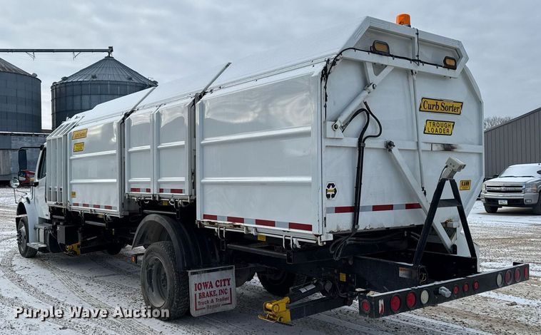 image for item EG7037 2011 Freightliner Buisness Class M2 refuse truck