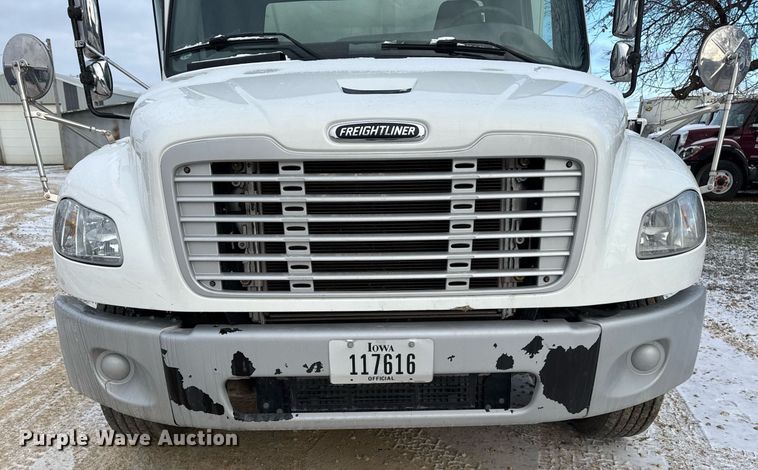 image for item EG7037 2011 Freightliner Buisness Class M2 refuse truck