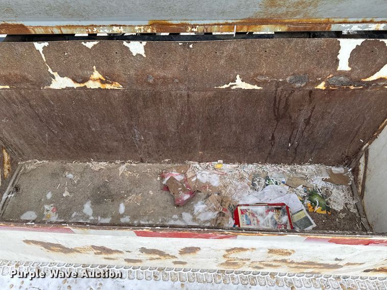 image for item EG7037 2011 Freightliner Buisness Class M2 refuse truck