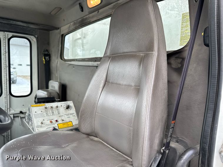 image for item EG7037 2011 Freightliner Buisness Class M2 refuse truck