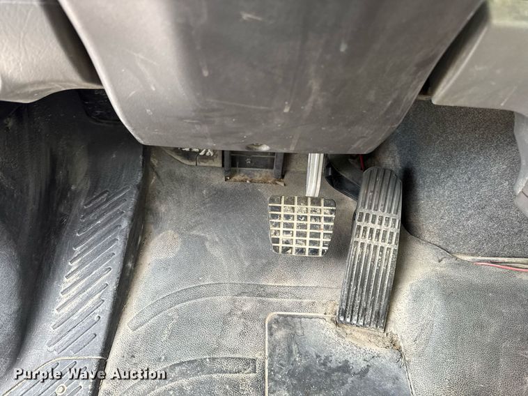 image for item EG7037 2011 Freightliner Buisness Class M2 refuse truck