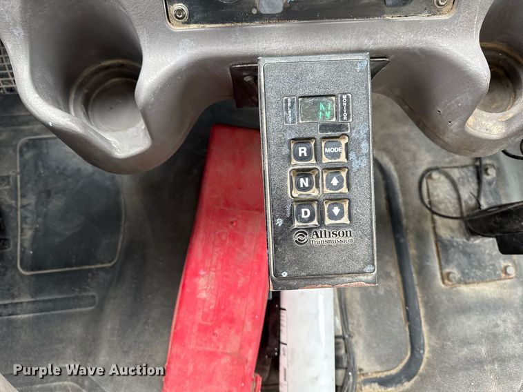 image for item EG7037 2011 Freightliner Buisness Class M2 refuse truck