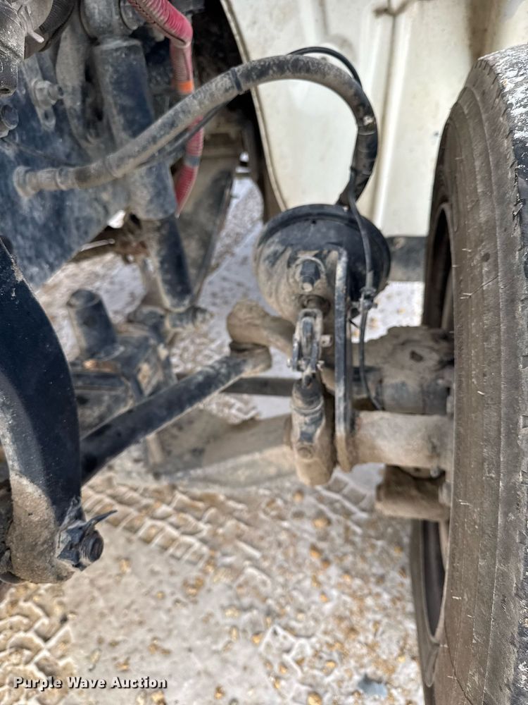 image for item EG7037 2011 Freightliner Buisness Class M2 refuse truck