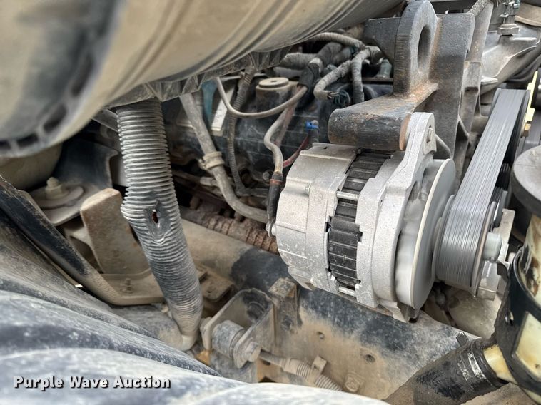 image for item EG7039 2006 International 4200 SBA 4x2 refuse truck