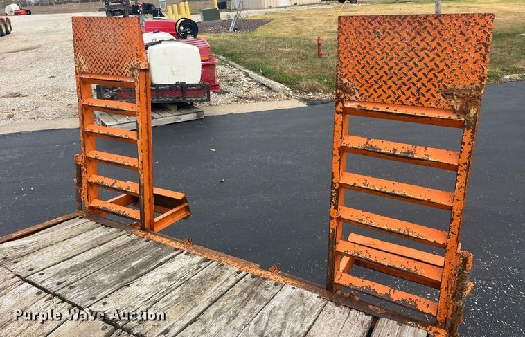 image for item EH2922 1998 Kiefer equipment trailer