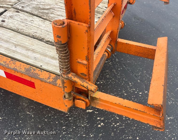 image for item EH2922 1998 Kiefer equipment trailer