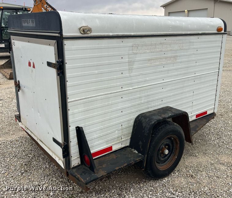 image for item EH2933 1988 Interstate enclosed cargo trailer