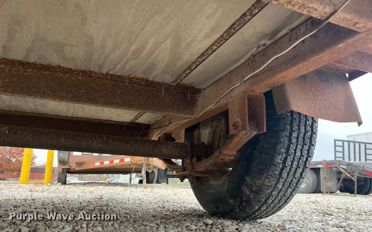 image for item EH2933 1988 Interstate enclosed cargo trailer