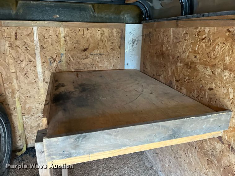 image for item EH2933 1988 Interstate enclosed cargo trailer